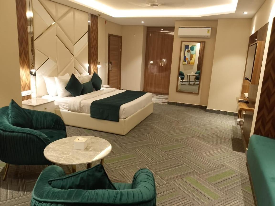 Airport Hotel Ramhan Palace Mahipalpur New Delhi Exterior photo