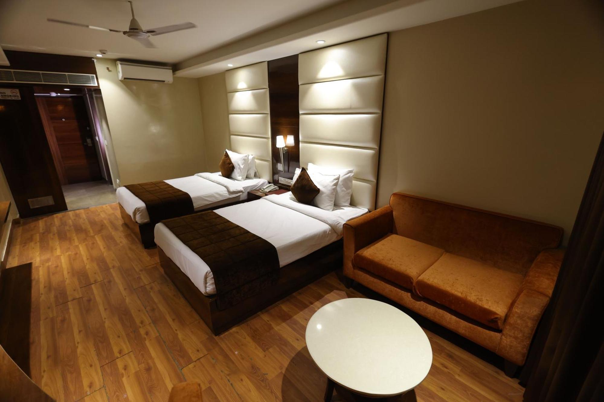 Airport Hotel Ramhan Palace Mahipalpur New Delhi Exterior photo