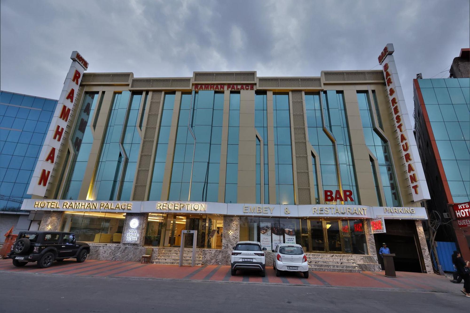 Airport Hotel Ramhan Palace Mahipalpur New Delhi Exterior photo